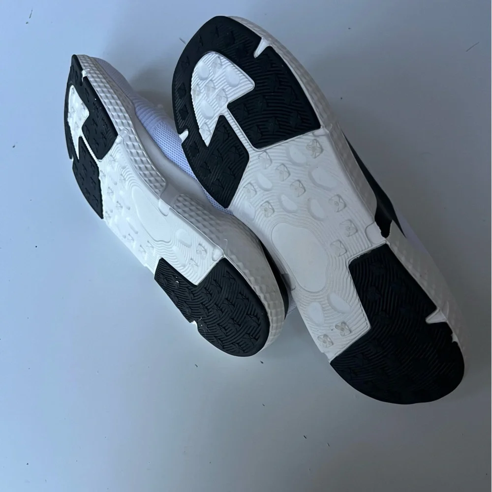 American Eagle Outfitters Men’s White Athletic Sneakers w black accents, Sz 11